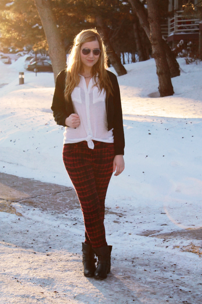 Patterned pants and booties