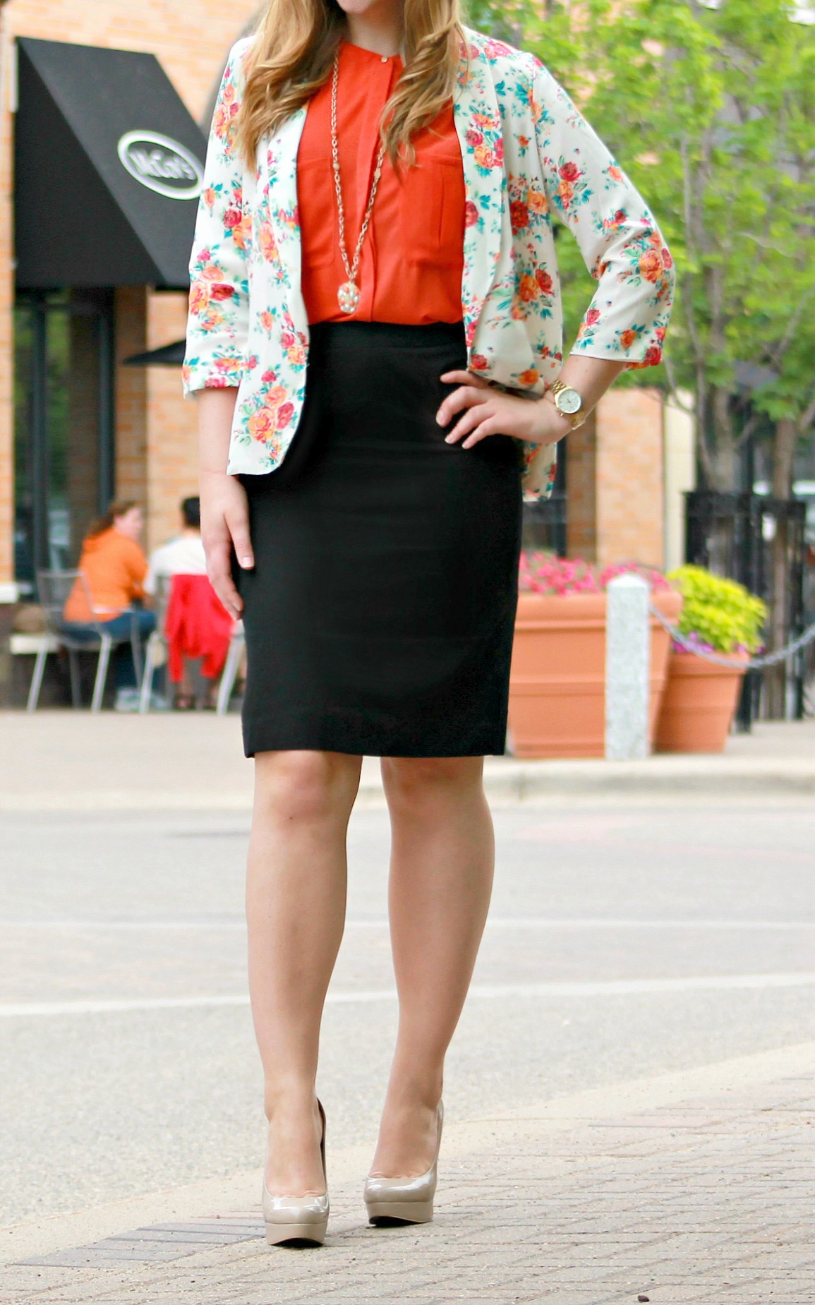 Floral-Blazer-at-the-Office