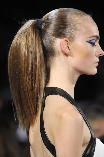 Winter-hair-pony-tail-2