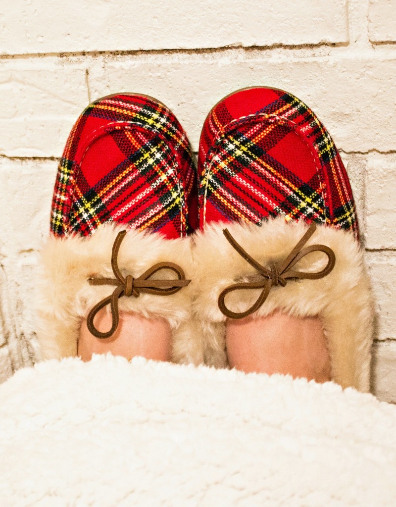 Cozy Vionic Slippers in Red Plaid