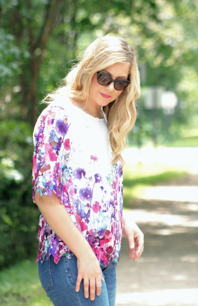 Cat eye sunglasses + flower top