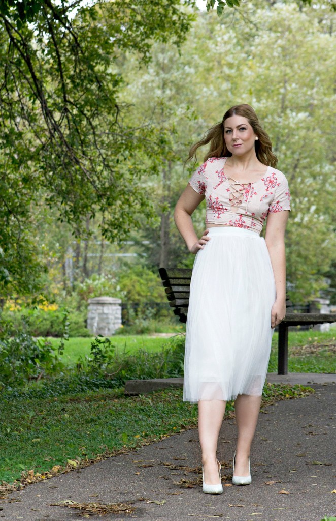 lace-up-crop-top-and-white-skirt