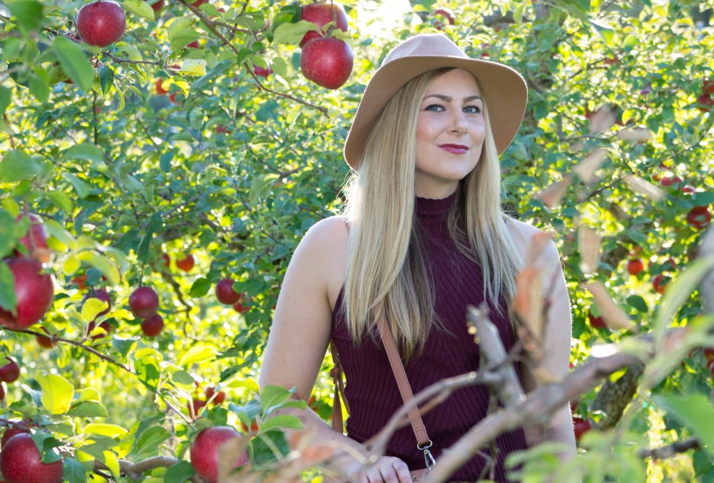 apple-orchard-outfit-ribbed-sleevele