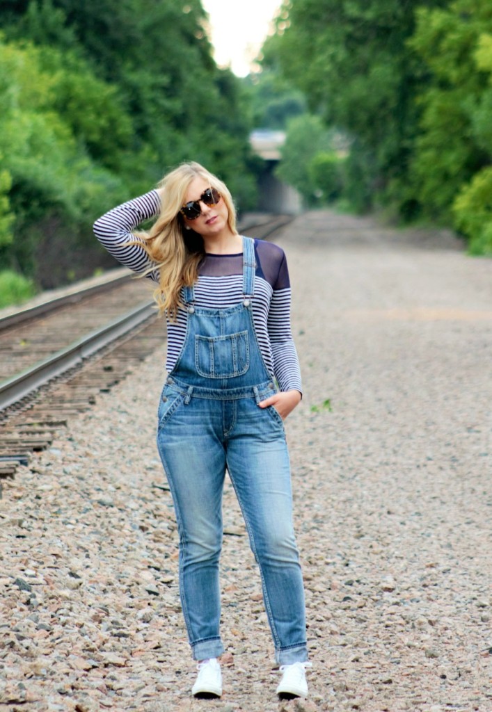 how-to-wear-overalls-1000x1449