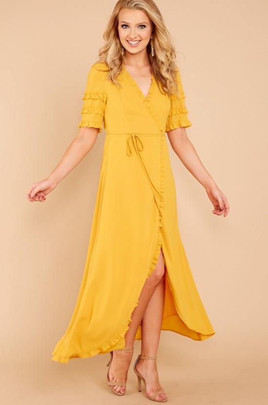 yellow dress